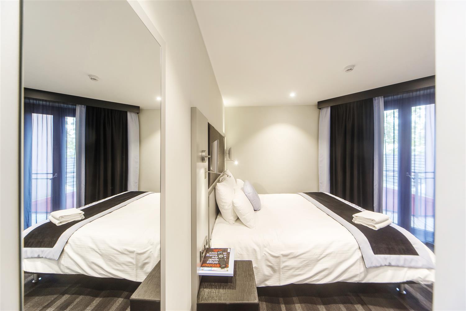 Executive Zimmer mit Kingsize-Bett und Balkon